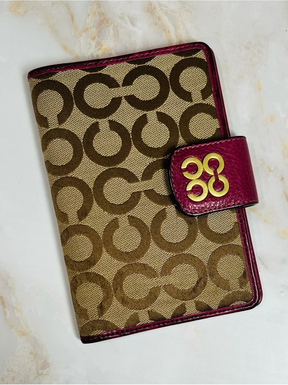 Coach Khaki/Berry Signature 